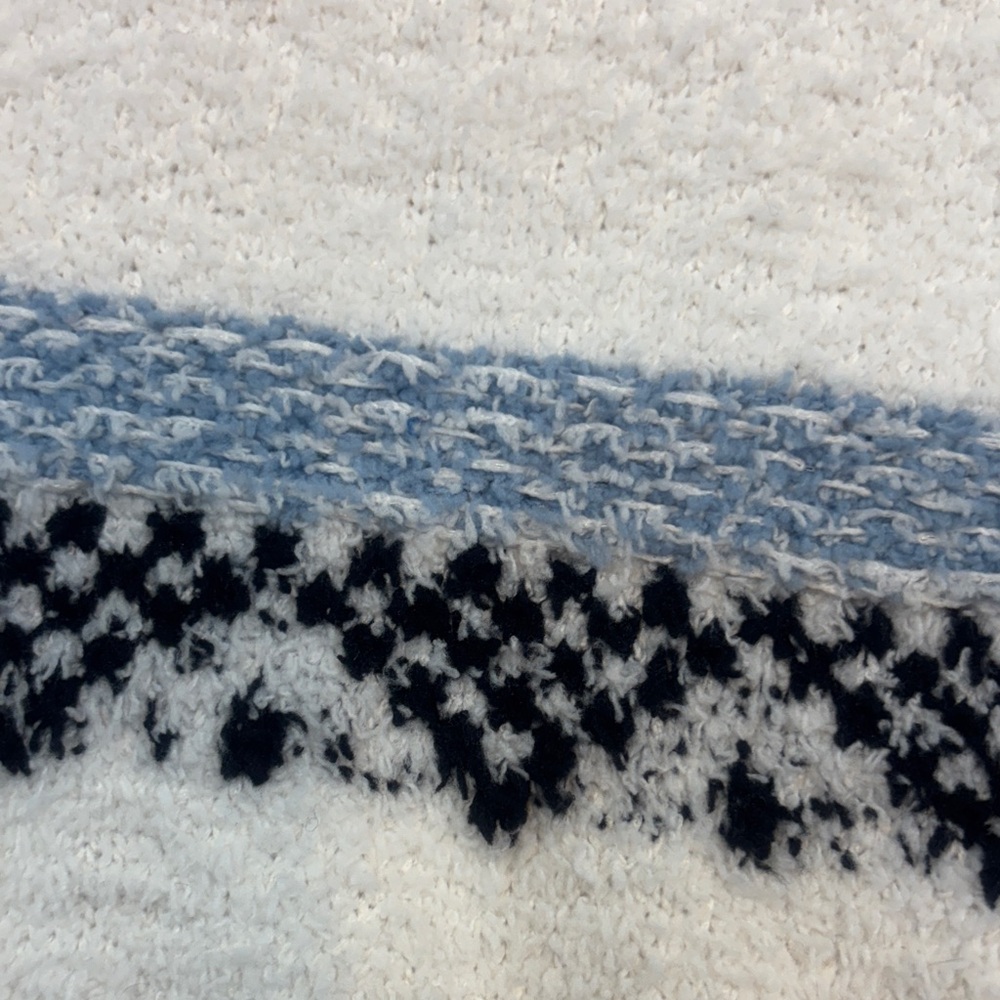 Premise Cream and Blue Turtleneck Sweater - Picture 4 of 6